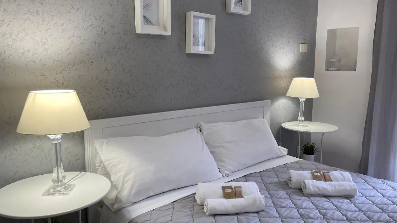 ** Bed & Breakfast B&B Politeama Art Palermo Italy