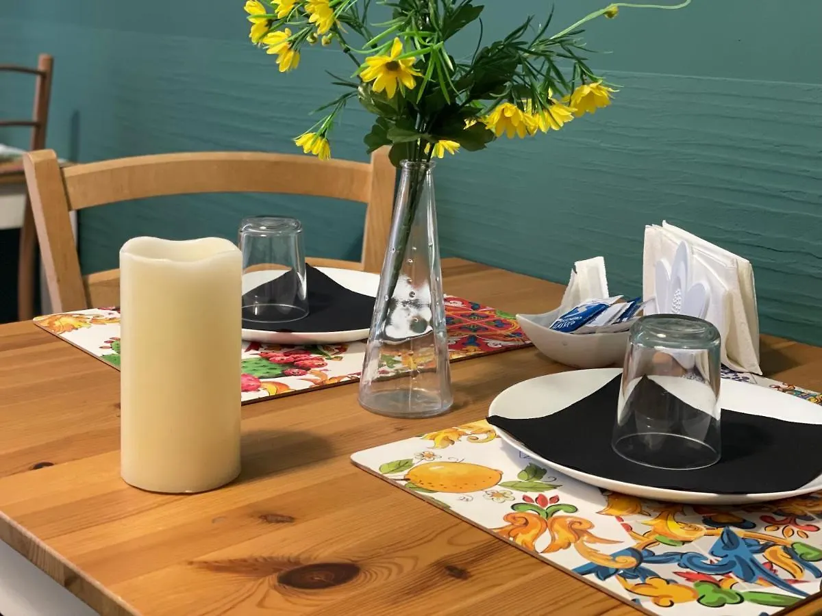 ** Frühstückspension B&B Politeama Art Palermo Italien